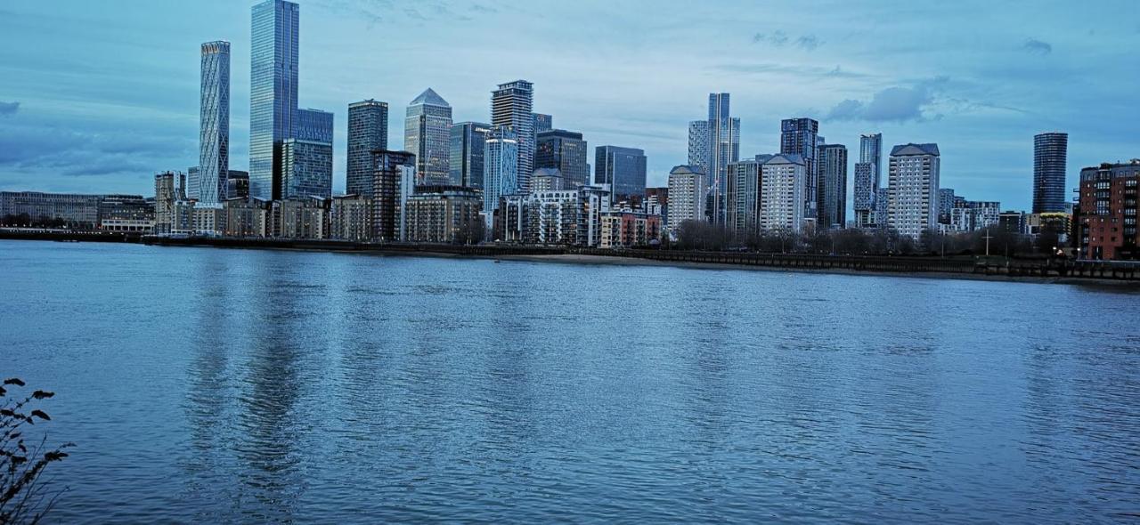 Stunning Massive Bedroom +Direct Thames River View London Luaran gambar