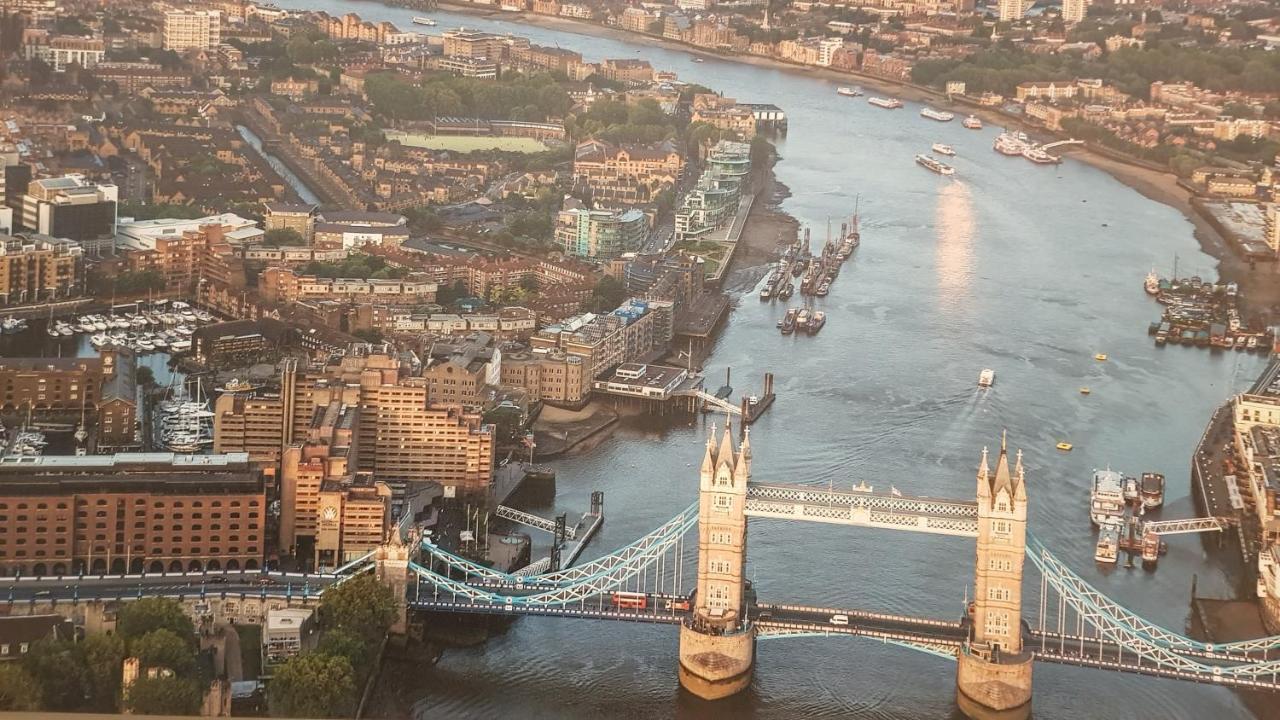 Stunning Massive Bedroom +Direct Thames River View London Luaran gambar