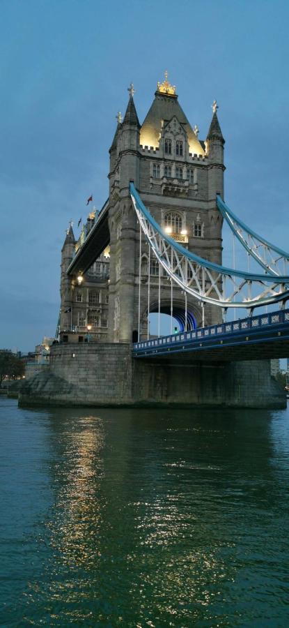 Stunning Massive Bedroom +Direct Thames River View London Luaran gambar