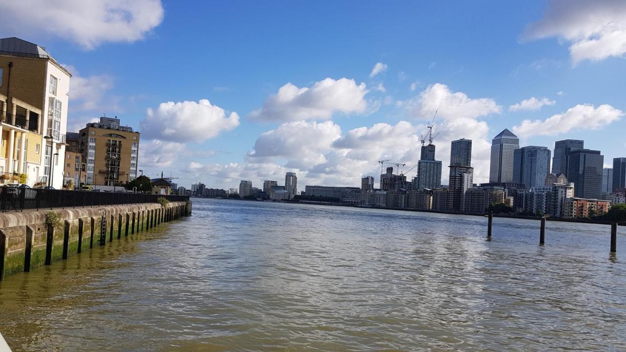 Stunning Massive Bedroom +Direct Thames River View London Luaran gambar