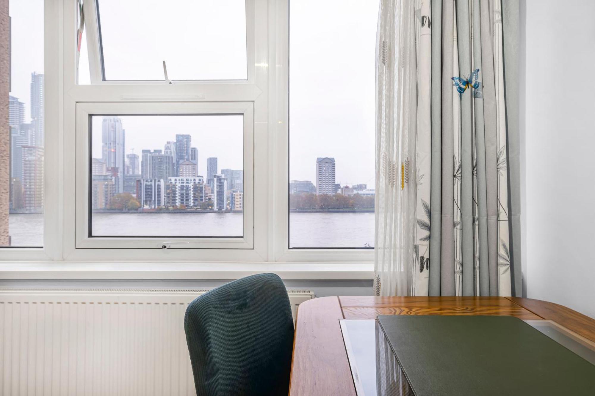 Stunning Massive Bedroom +Direct Thames River View London Luaran gambar